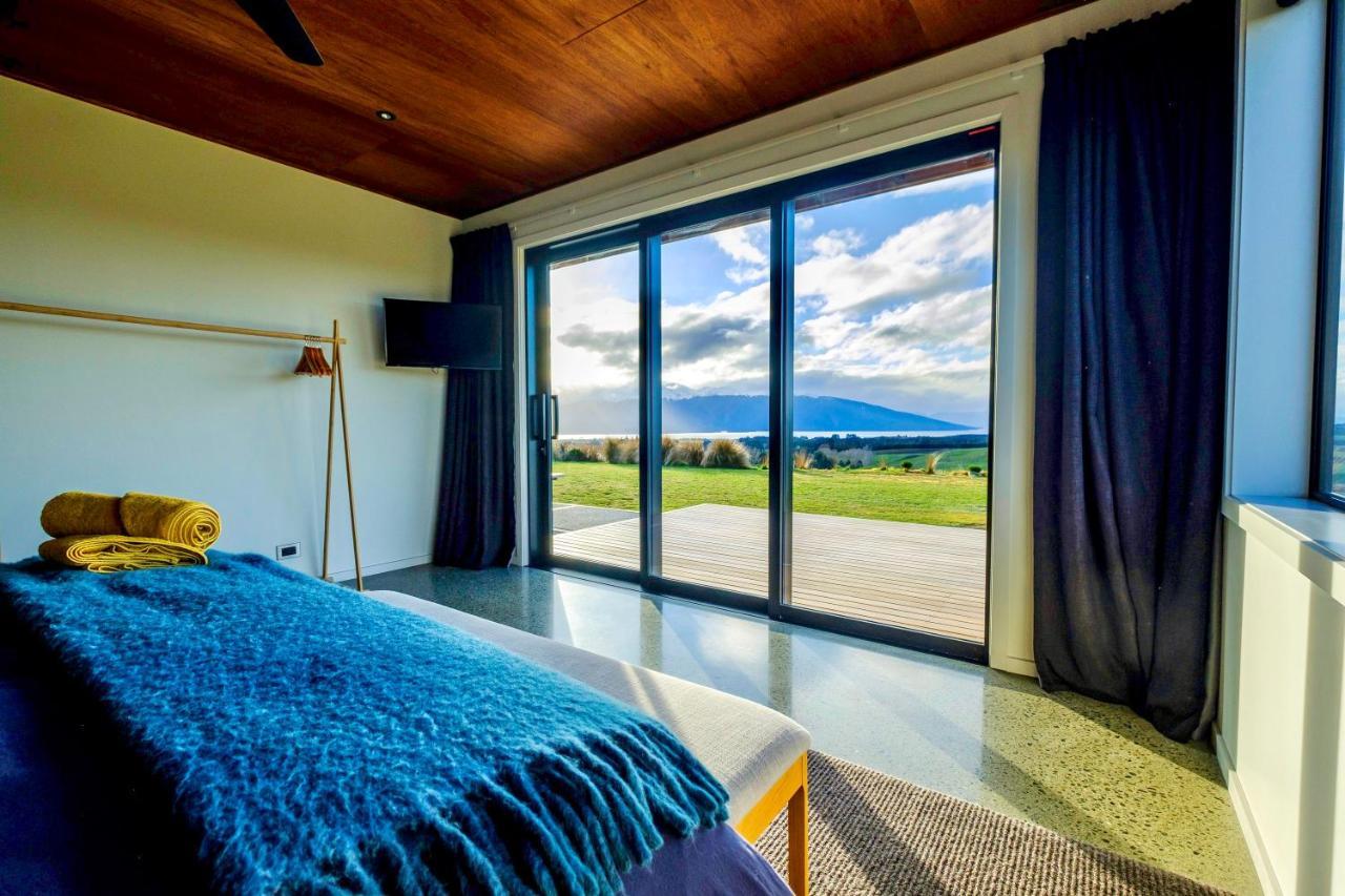 Fiordland Eco-Retreat -- Panoramic Views -- Hot Tub Villa Te Anau Eksteriør bilde